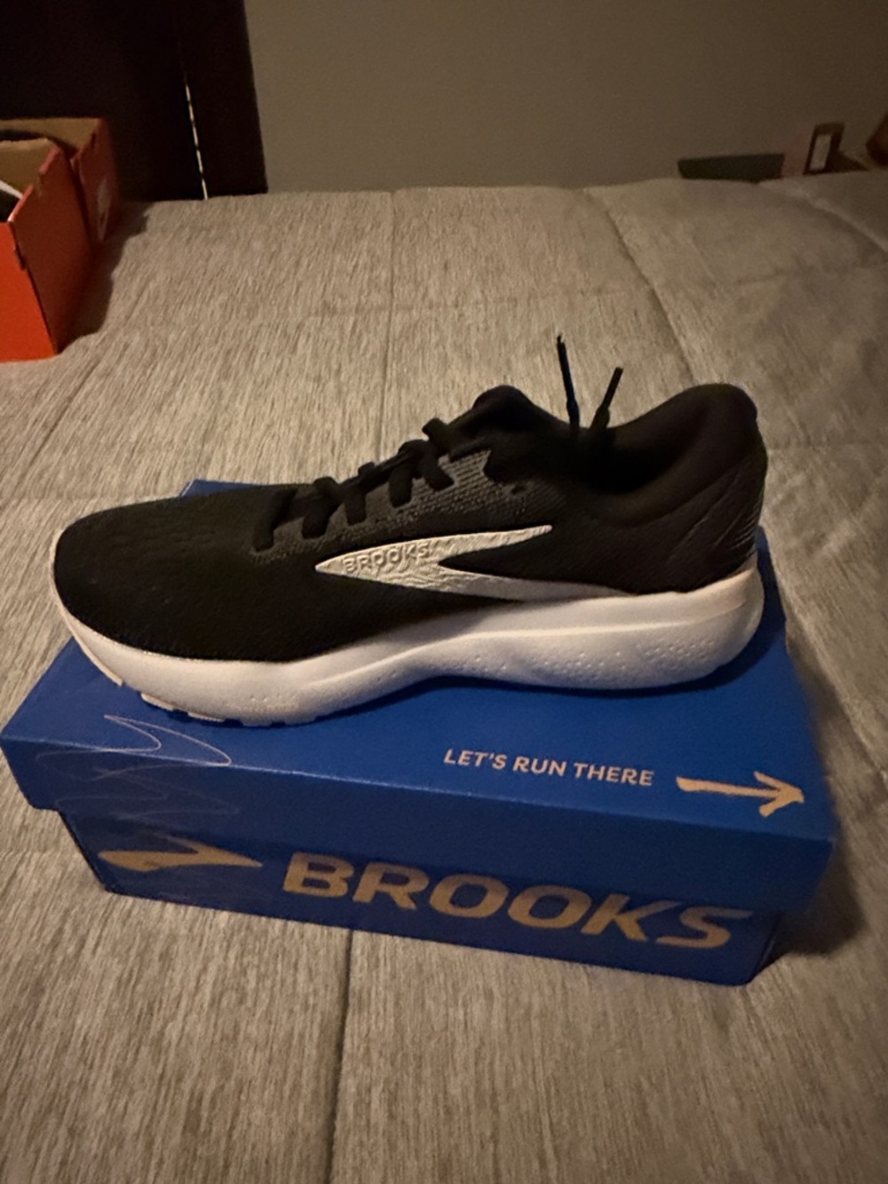 Brooks Black and White Trainer Sneaker